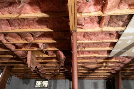 Isoler un plancher bas am&eacute;liore le confort thermique du logement